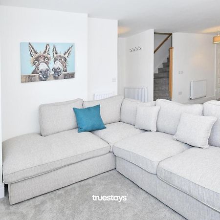 Regal House By True Stays - 3 Bedroom House In Stoke-On-Trent Eksteriør billede
