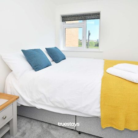 Regal House By True Stays - 3 Bedroom House In Stoke-On-Trent Eksteriør billede