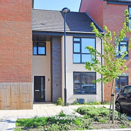 Regal House By True Stays - 3 Bedroom House In Stoke-On-Trent Eksteriør billede