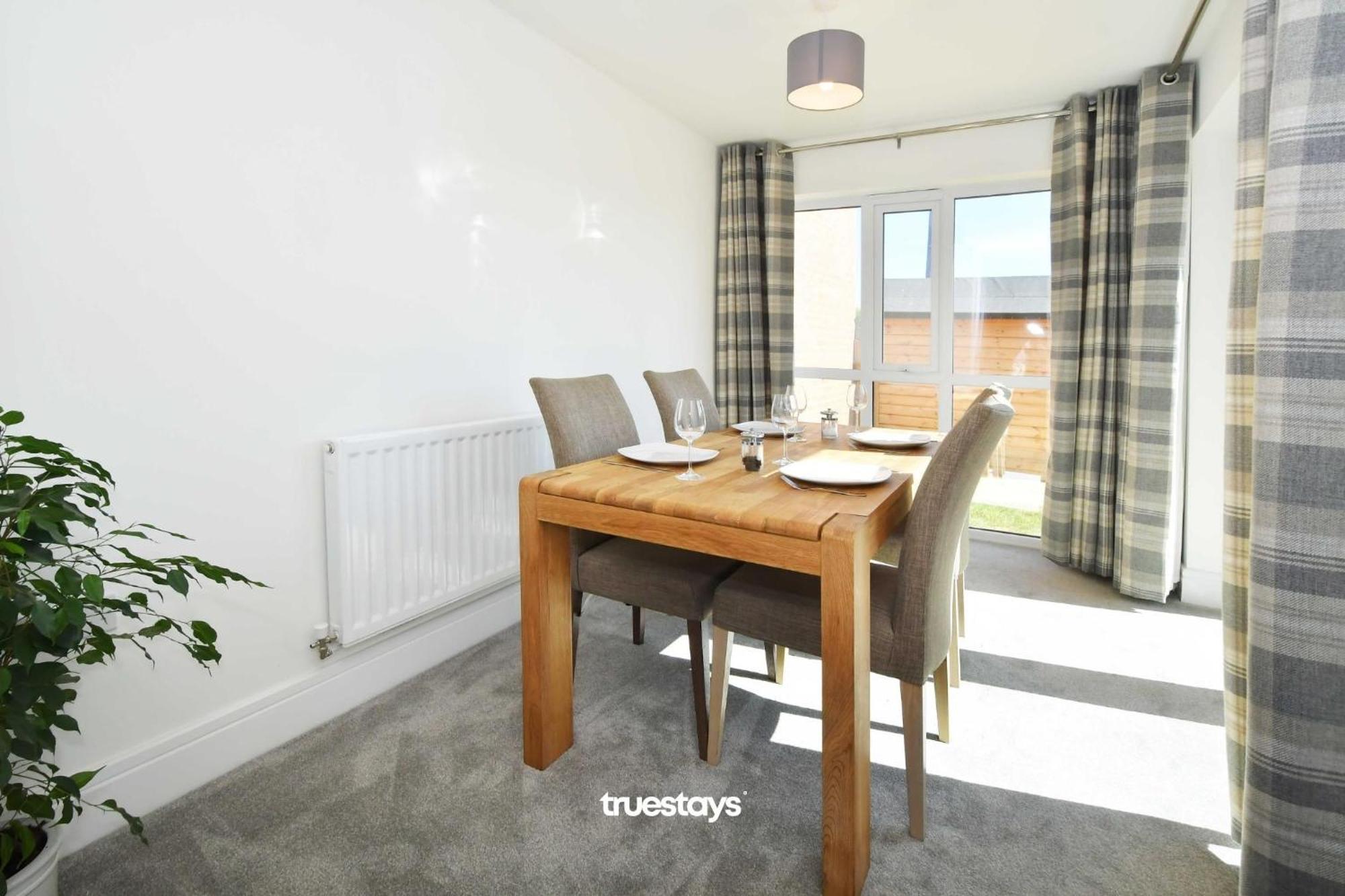Regal House By True Stays - 3 Bedroom House In Stoke-On-Trent Eksteriør billede