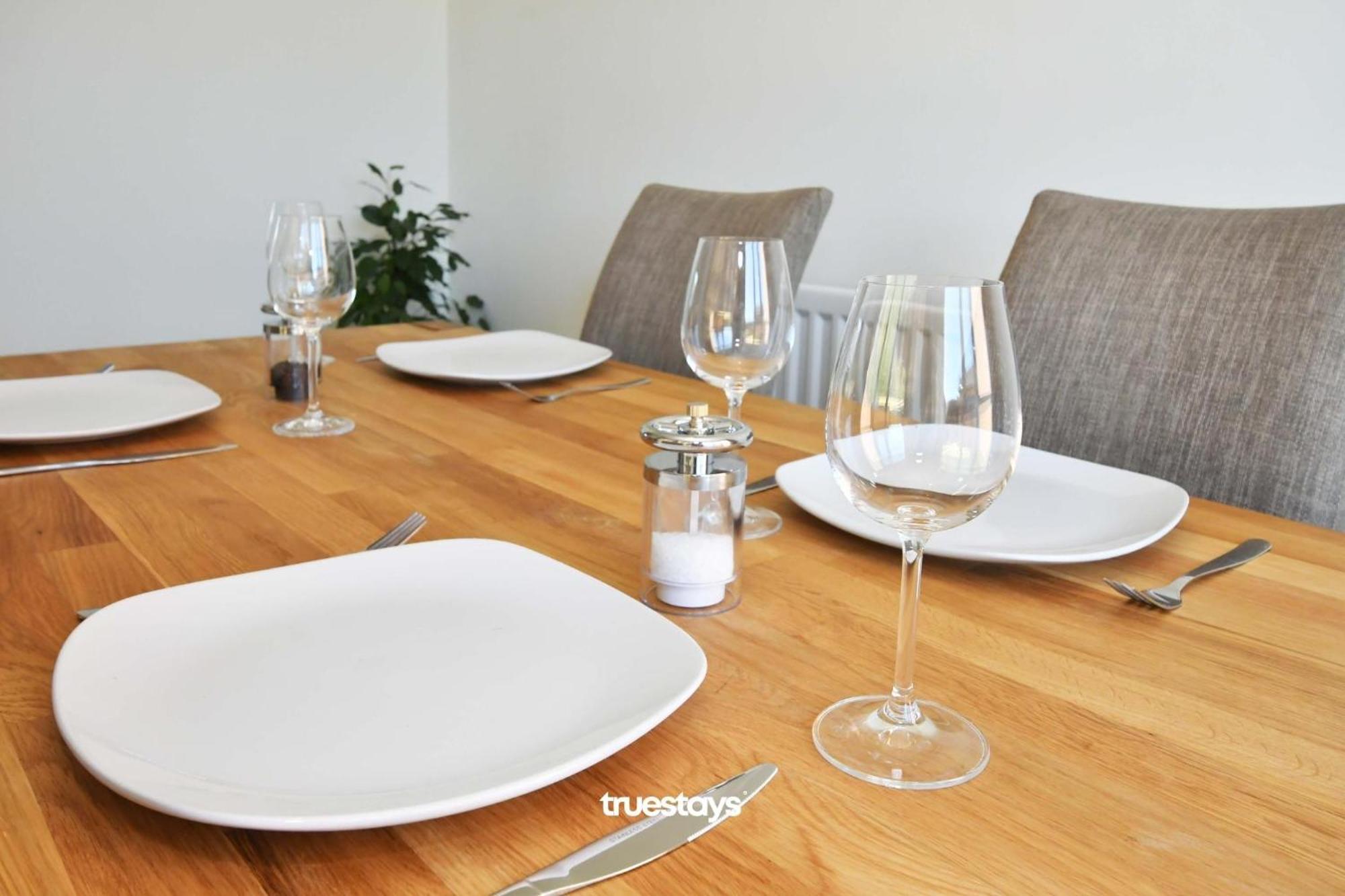 Regal House By True Stays - 3 Bedroom House In Stoke-On-Trent Eksteriør billede