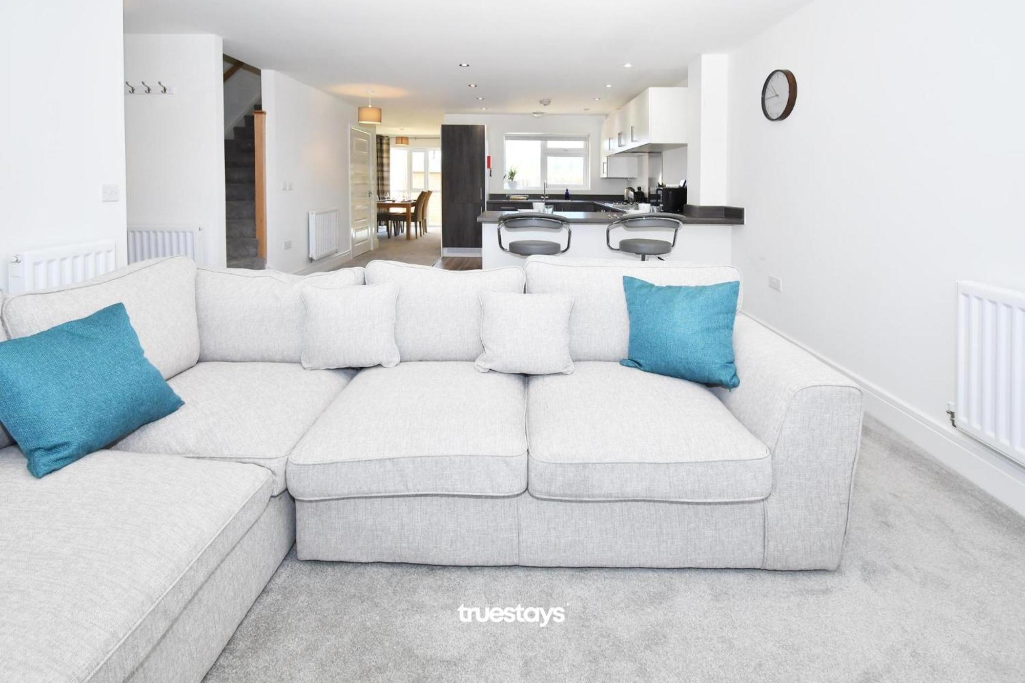 Regal House By True Stays - 3 Bedroom House In Stoke-On-Trent Eksteriør billede