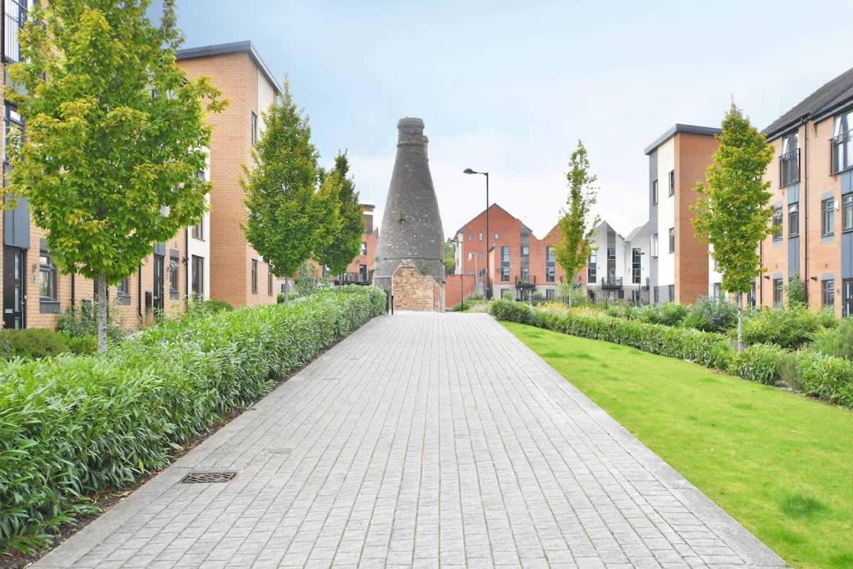 Regal House By True Stays - 3 Bedroom House In Stoke-On-Trent Eksteriør billede