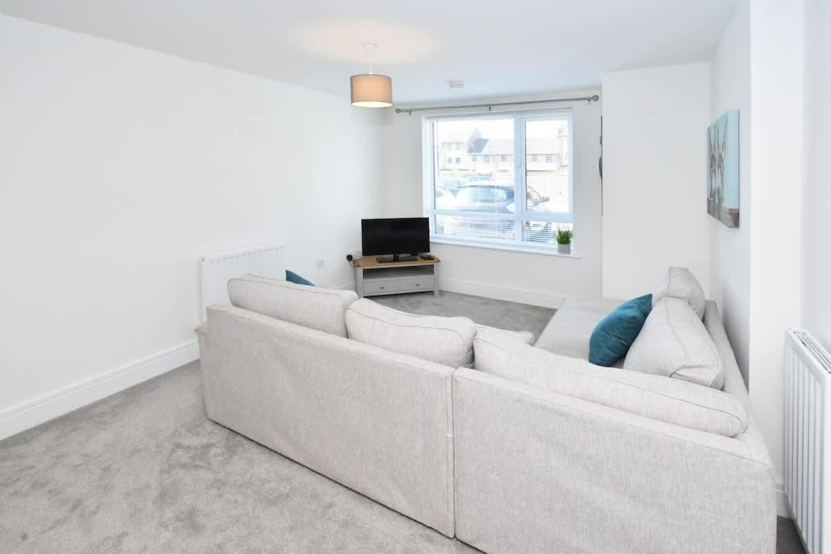 Regal House By True Stays - 3 Bedroom House In Stoke-On-Trent Eksteriør billede